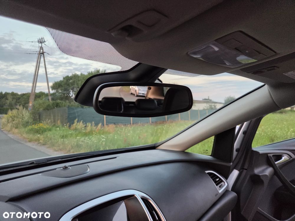 Opel Astra 1.4 Turbo Style - 17