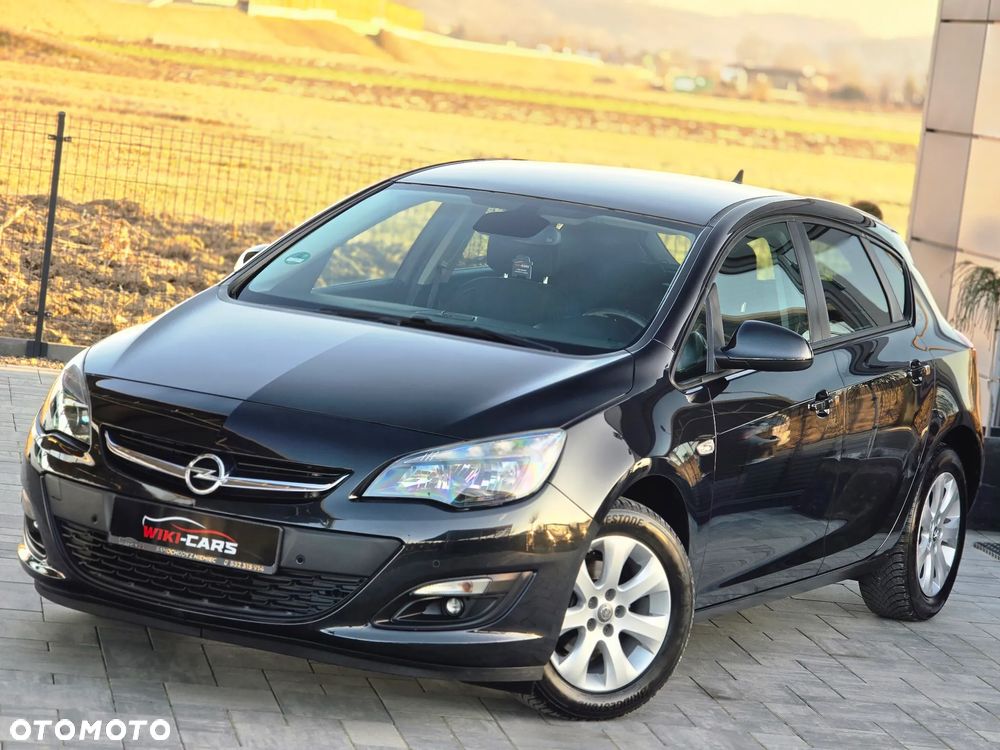 Opel Astra 1.4 Turbo Design Edition - 1