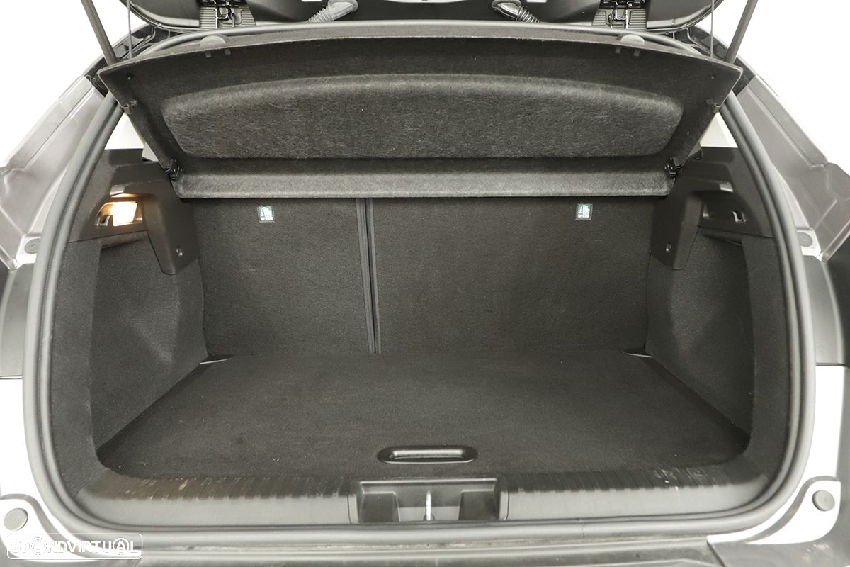 Renault Captur 1.0 TCe Techno Bi-Fuel - 26
