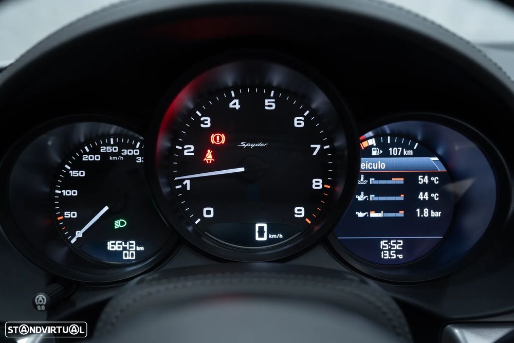 Porsche 718 Spyder Standard - 30