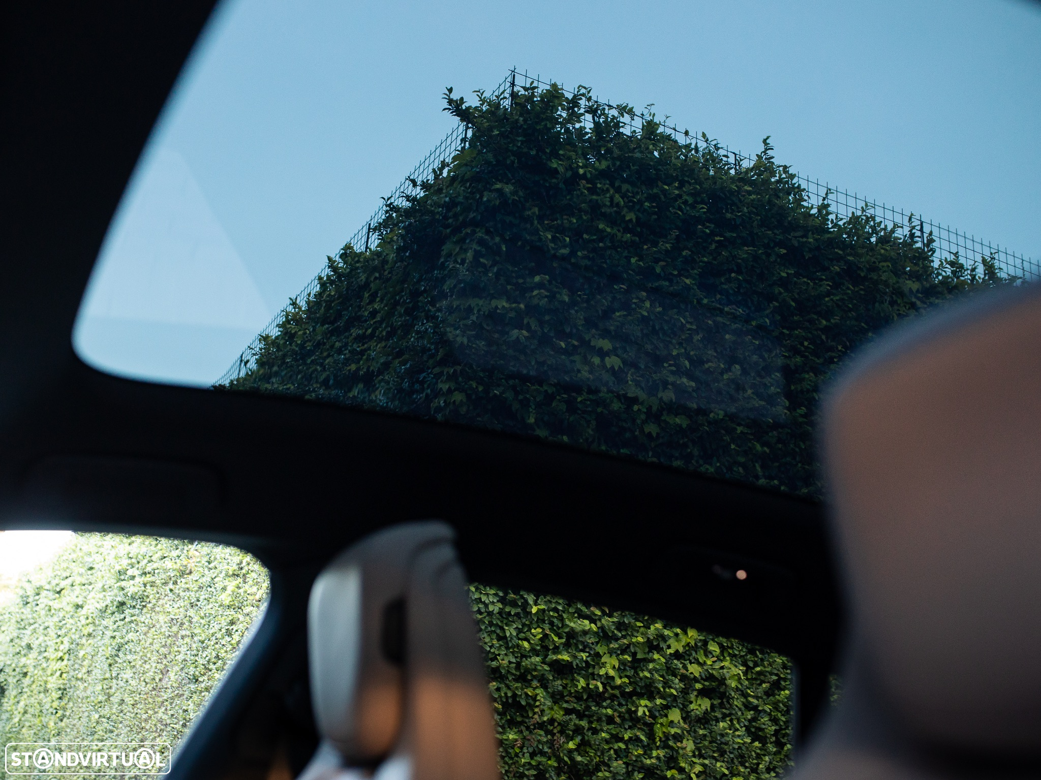 Porsche Taycan Cross Turismo 4S - 38