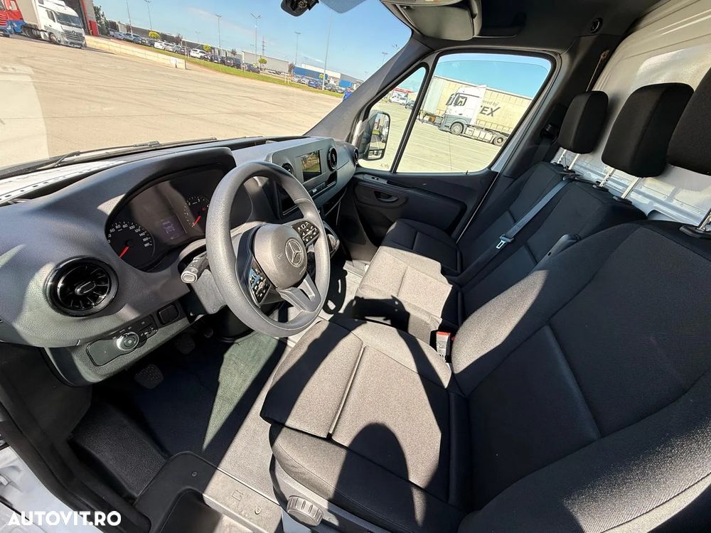 Mercedes-Benz Sprinter - 3