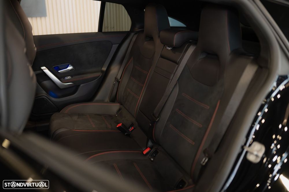 Mercedes-Benz CLA 250 e Shooting Brake AMG Line - 22