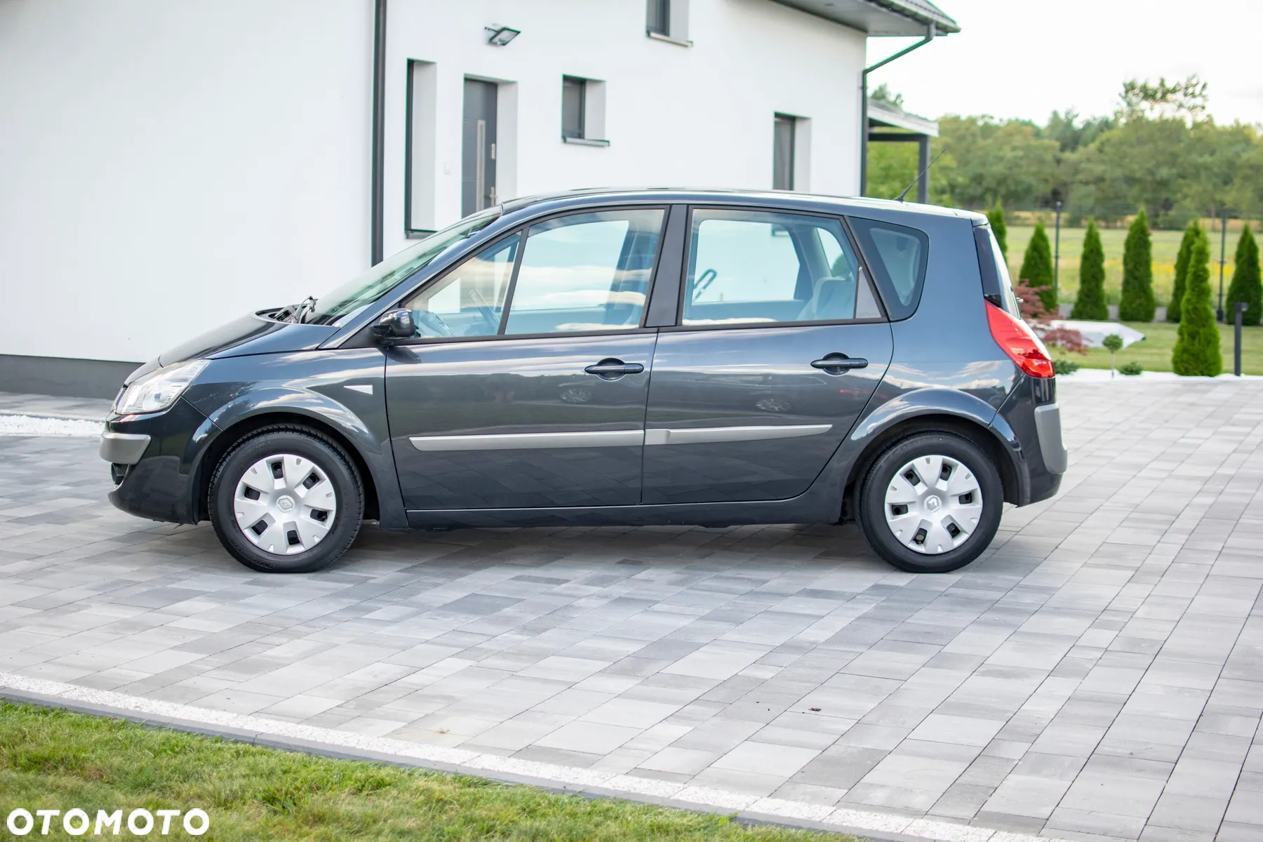 Renault Scenic - 26