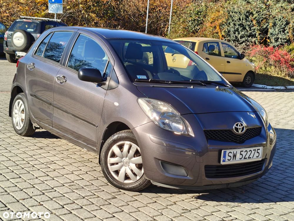 Toyota Yaris 1.0 Luna A/C - 2