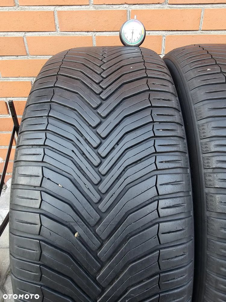 (P17) 245/45R19 102Y XL 5,5mm 21r / Michelin CrossClimate - 3