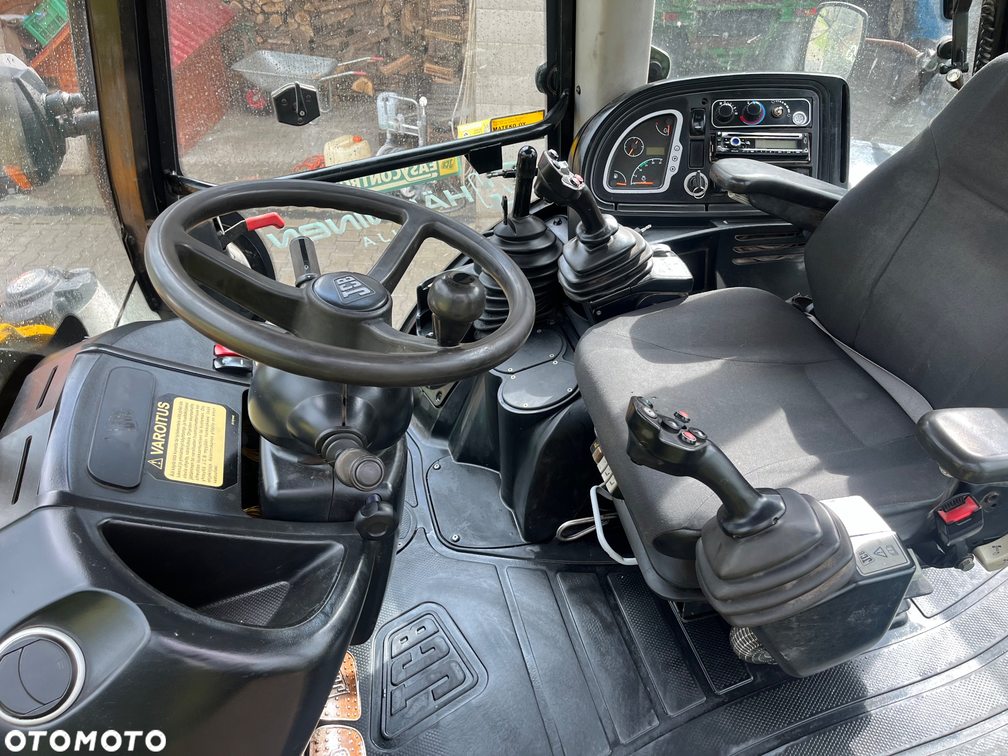 JCB 4CX - 7