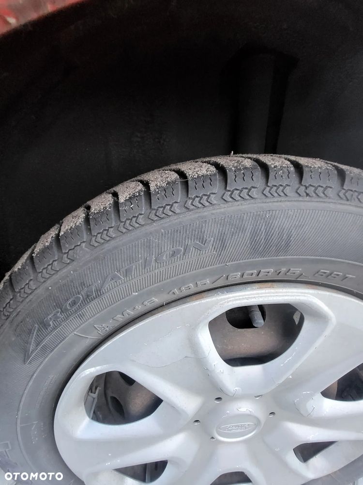 Ford Transit Courier Trend - 13