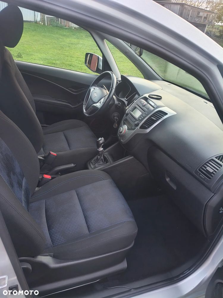 Hyundai ix20 - 9