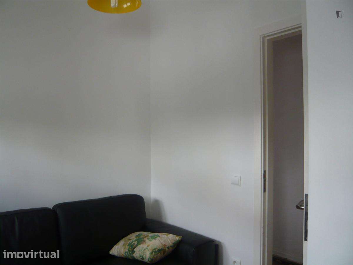 Quarto - localizado em Montes Claros Coimbra - Grande imagem: 2/12
