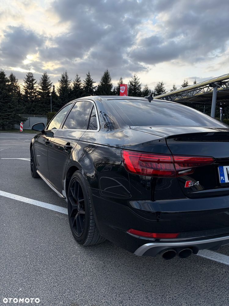Audi S4 Limousine - 8