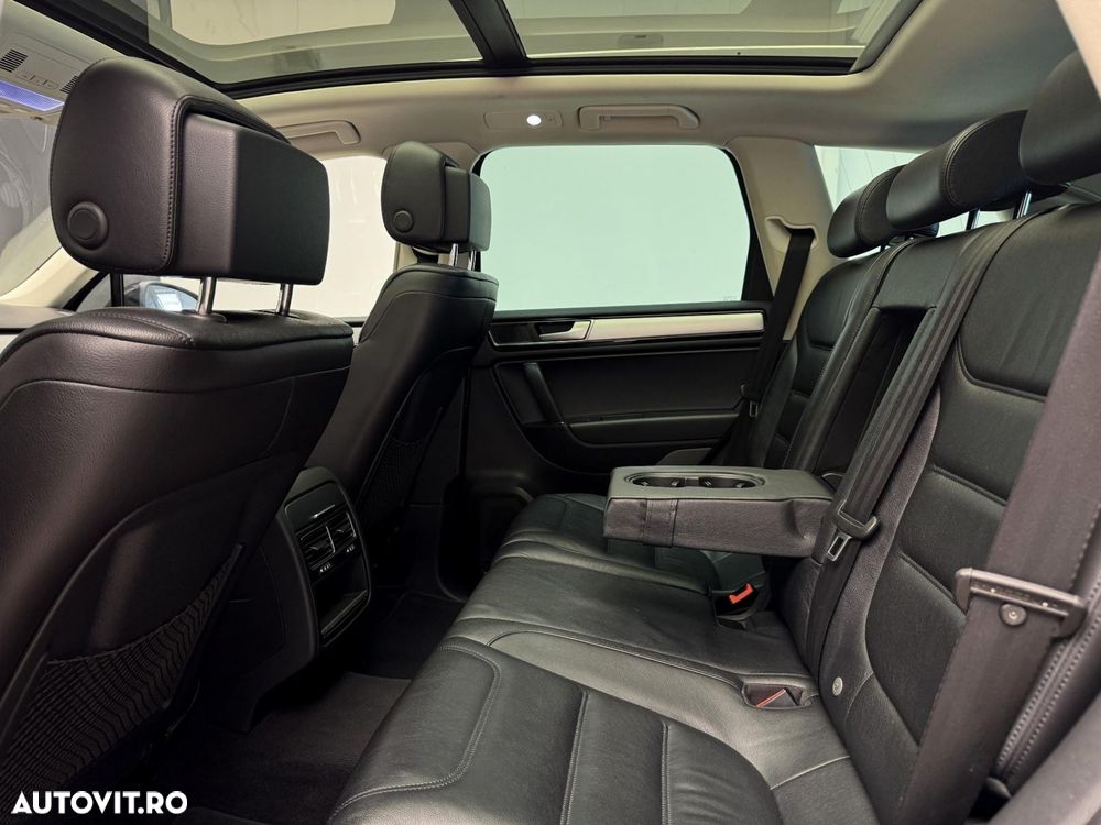 Volkswagen Touareg - 24