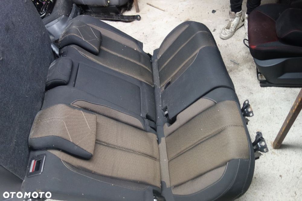 KOMPLET FOTELI CITROEN DS7 - 8