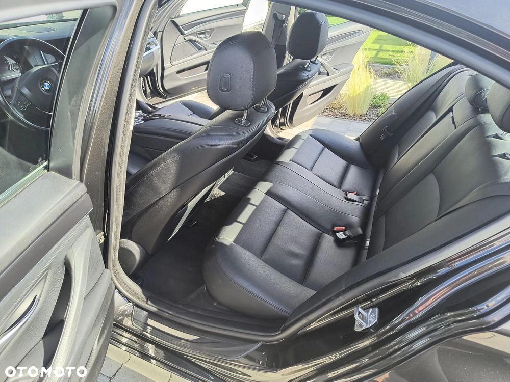 BMW Seria 5 520d - 11