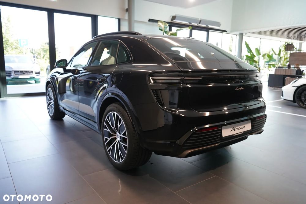 Porsche Macan Turbo 100kWh - 2