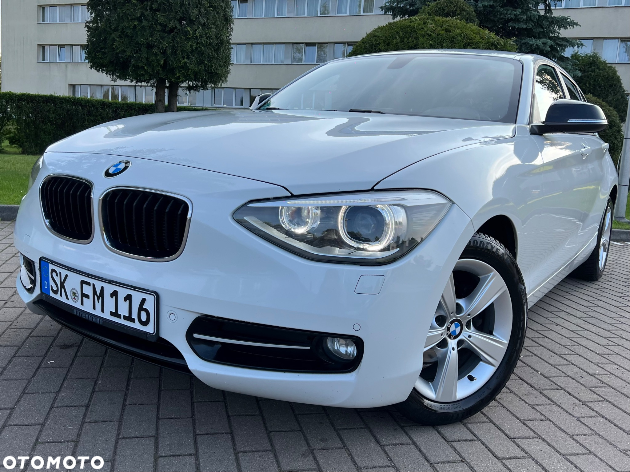 BMW Seria 1 116d Sport Line - 2