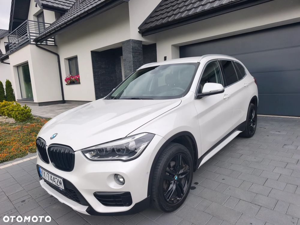 BMW X1 sDrive18d Business Edition - 1