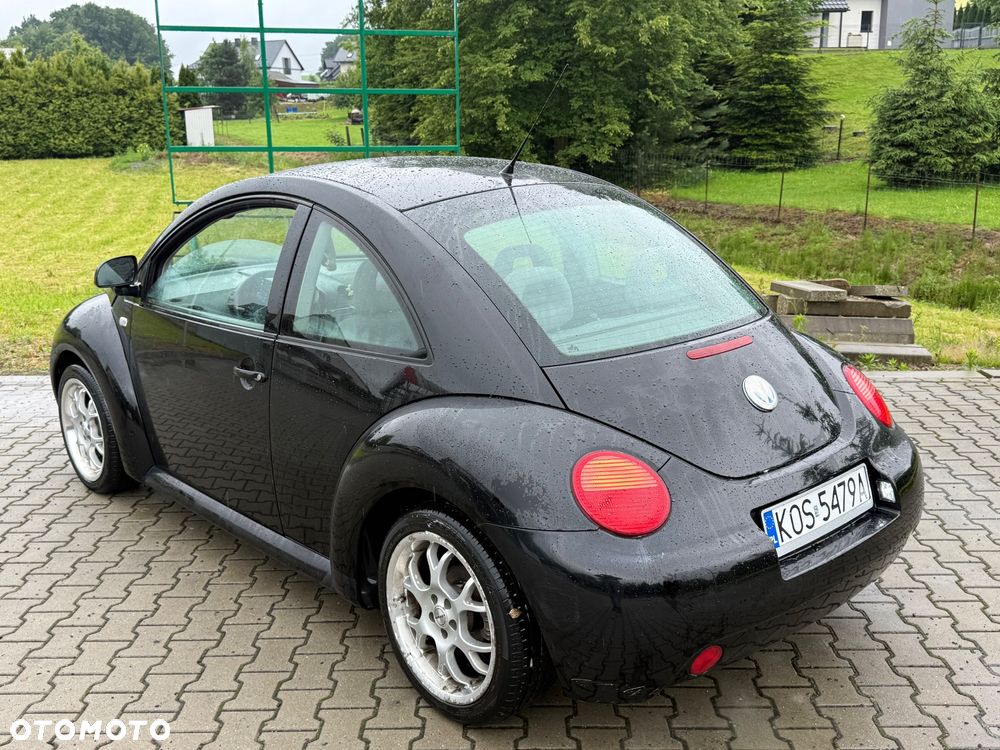 Volkswagen New Beetle - 9
