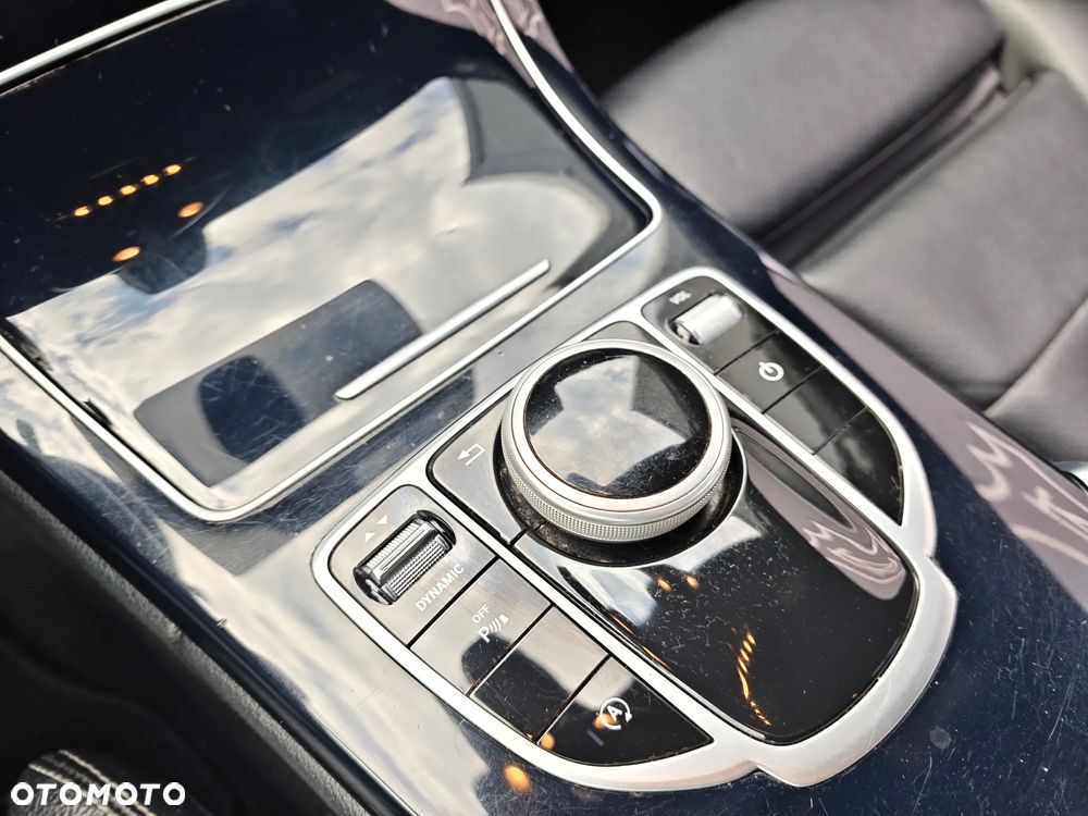 Mercedes-Benz Klasa C 180 (BlueTEC) d 7G-TRONIC Avantgarde - 20