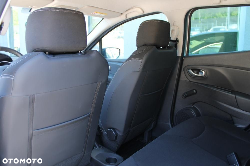 Renault Clio - 11