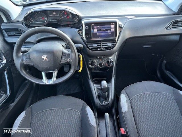 Peugeot 208 1.6 BlueHDi Style - 13