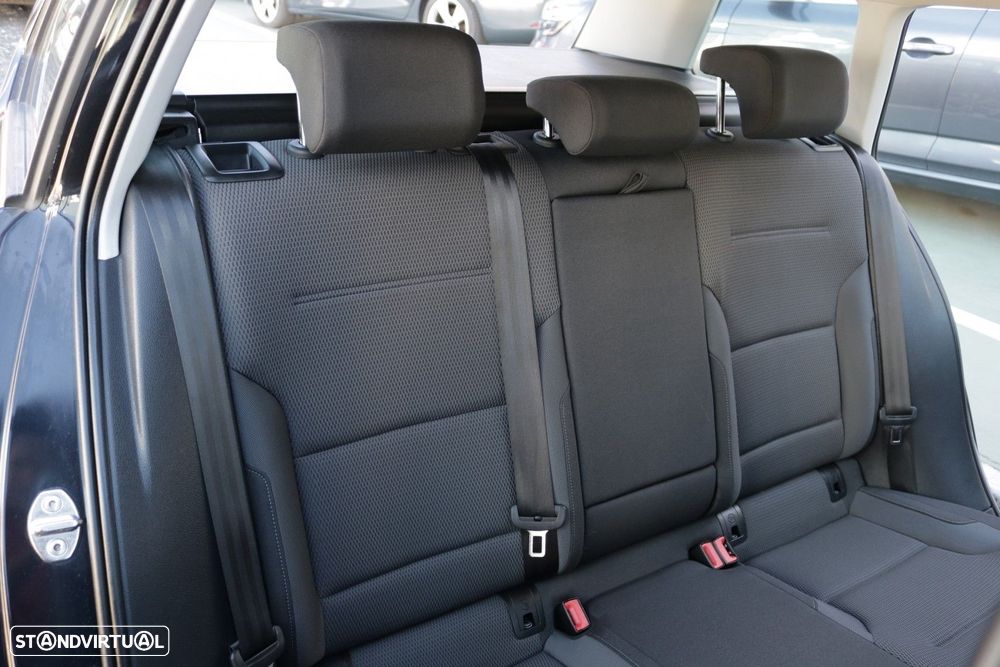 VW Golf Variant 1.0 TSI Confortline - 22