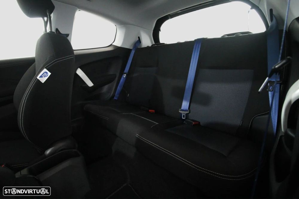 Peugeot 208 - 9