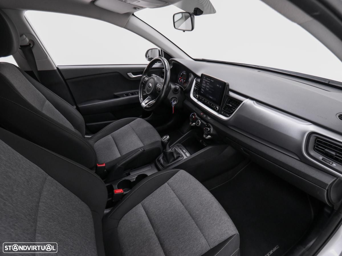Kia Stonic 1.0 T-GDI Urban - 11