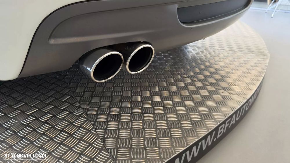 BMW 118 d Limited Edition Lifestyle c/ M Sport Pack - 25