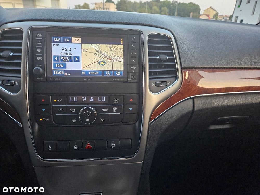 Jeep Grand Cherokee - 20
