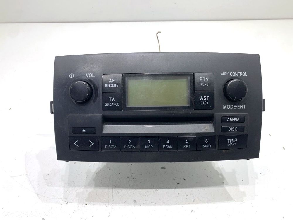 RADIO  TOYOTA COROLLA Verso (_E12_) 2001 - 2007 2.0 D-4D (CDE120_) 66 kW [90 KM] olej napędowy 2002 - 1
