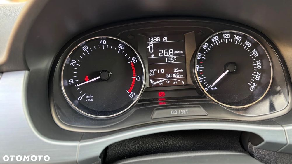 Skoda Fabia 1.2 TSI Active - 10