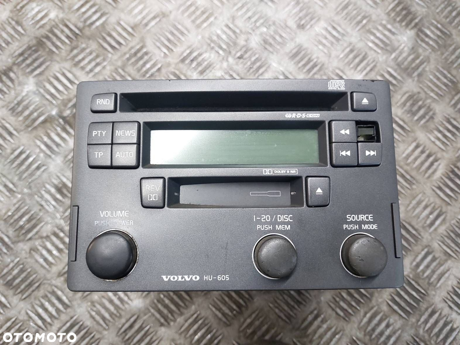 RADIO ODTWARZACZ + KOD VOLVO S40 V40 I 30887084 - 2