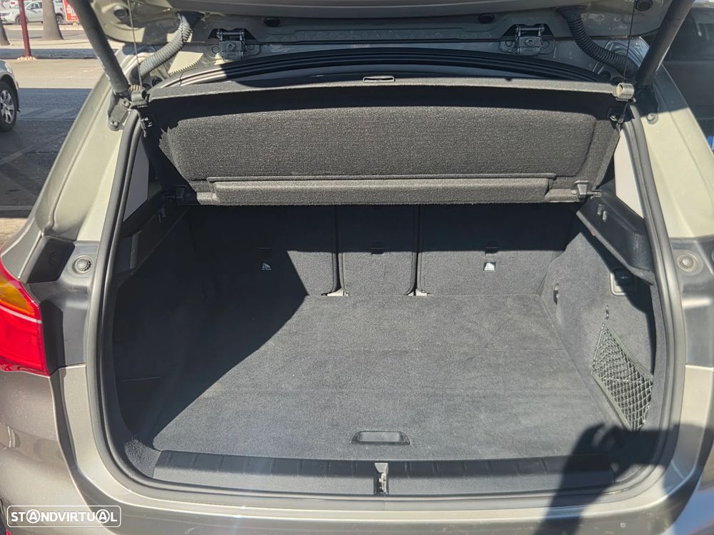 BMW X1 16 d sDrive - 27