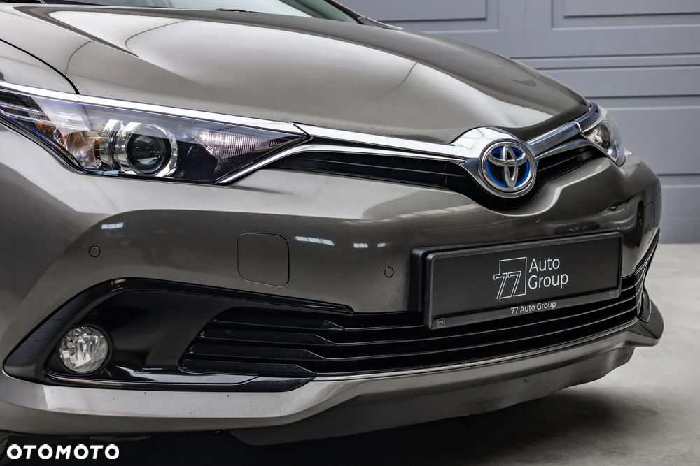 Toyota Auris Hybrid 135 Premium - 31