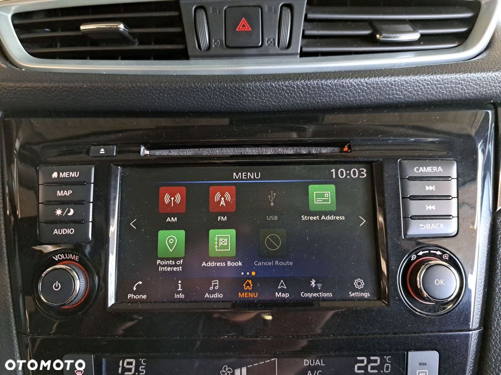 Nissan Qashqai 1.3 DIG-T N-Connecta DCT - 25
