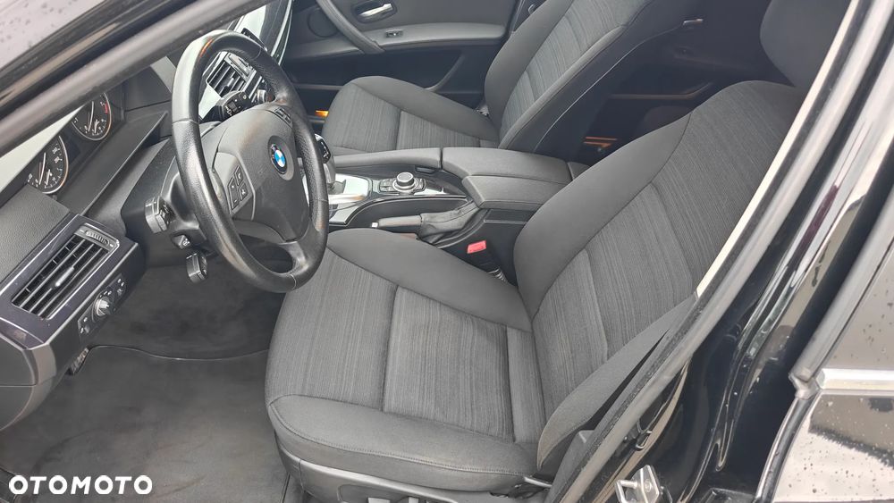 BMW Seria 5 520i - 18