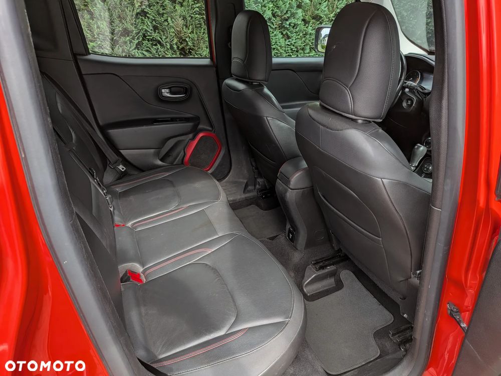 Jeep Renegade - 15