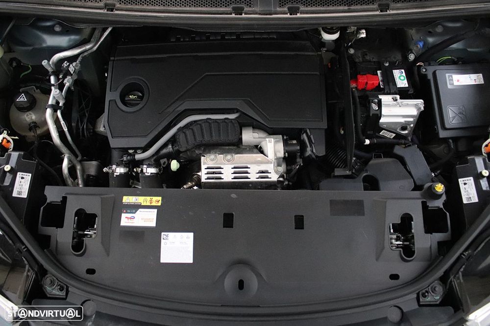 Peugeot 3008 1.2 Hybrid Allure e-DCS6 - 24
