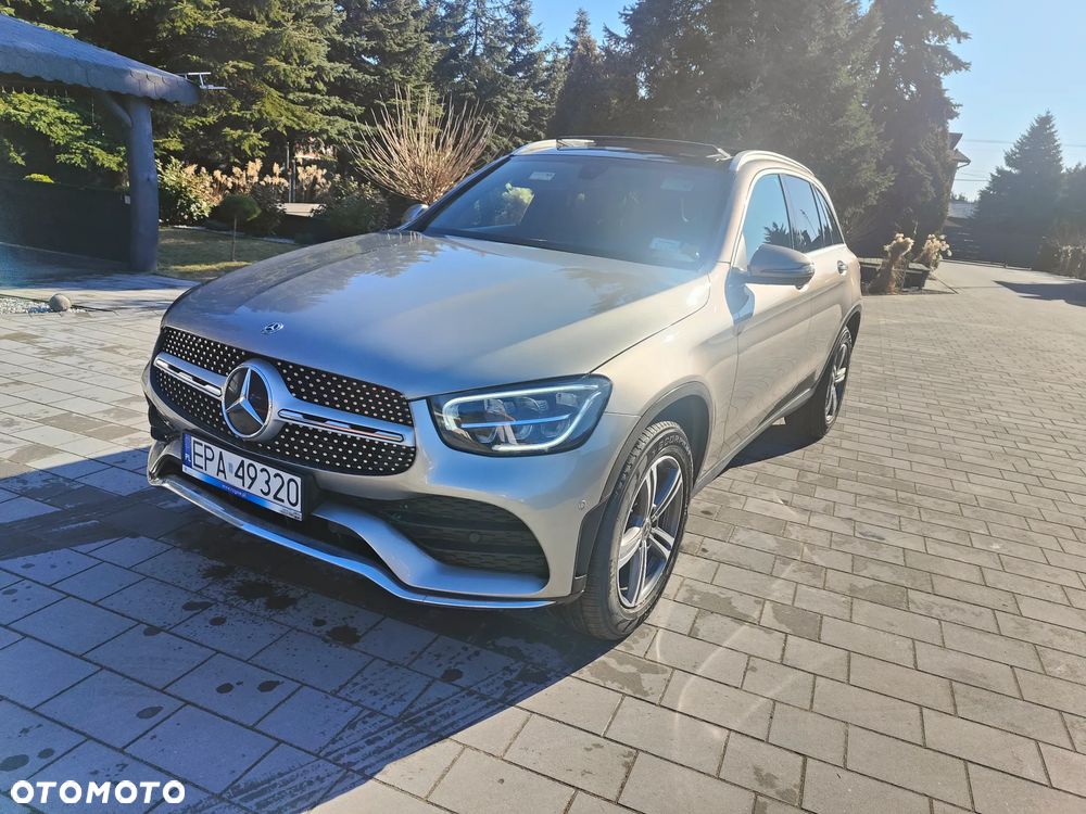 Mercedes-Benz GLC 300 4Matic 9G-TRONIC AMG Line - 1