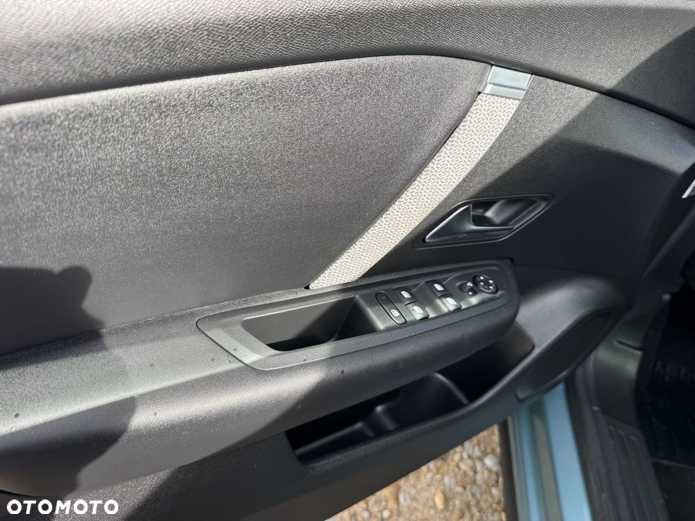 Citroën C4 PureTech 130 Stop&Start SHINE - 26