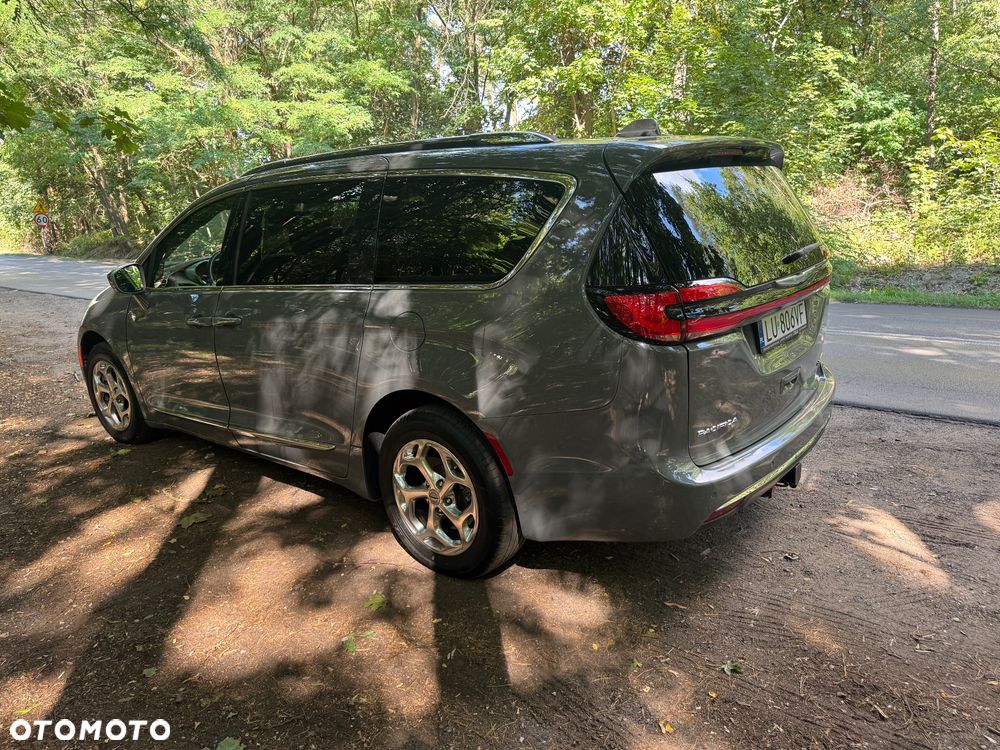 Chrysler Pacifica - 6