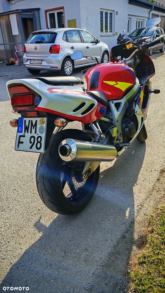 Honda CBR - 11