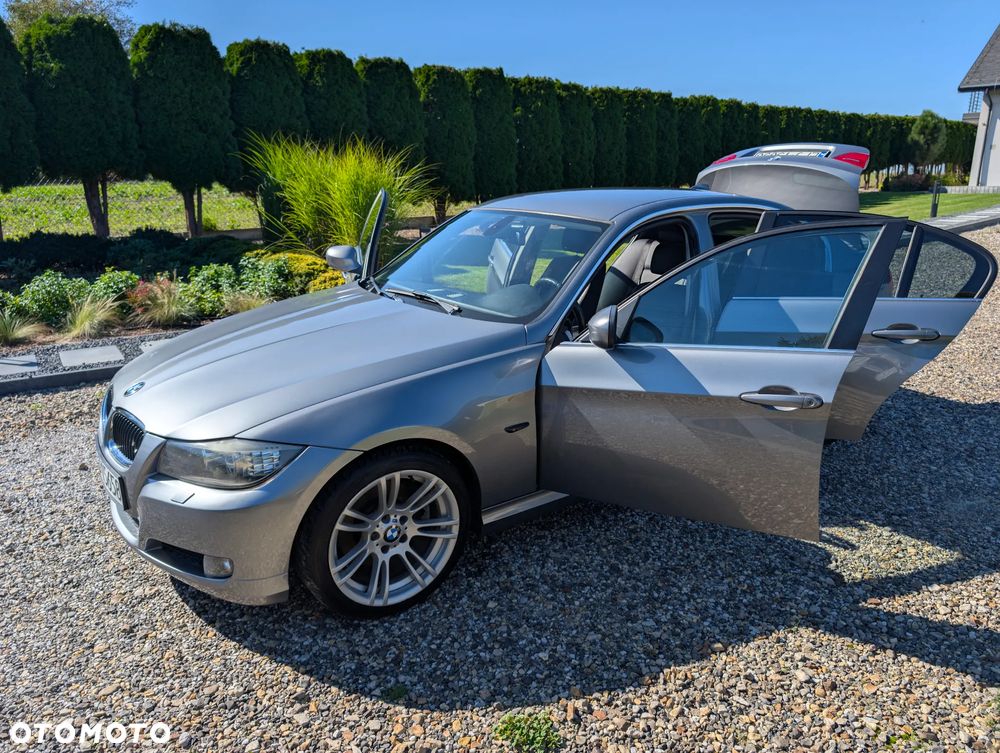 BMW Seria 3 325d - 10
