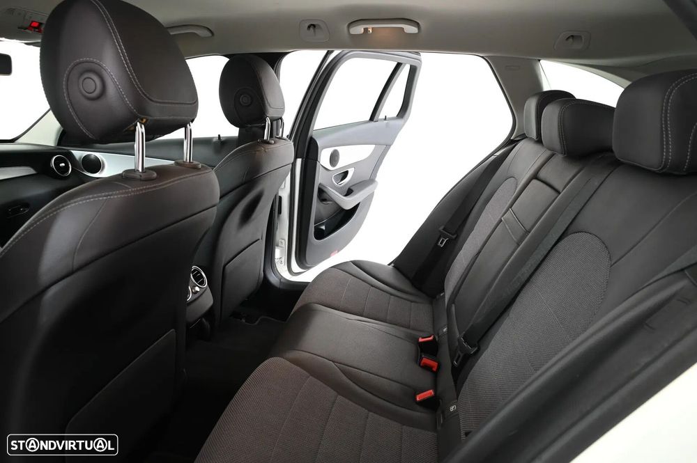 Mercedes-Benz C 300 de Avantgarde - 27