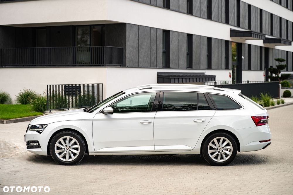 Skoda Superb 2.0 TDI SCR Style DSG - 25