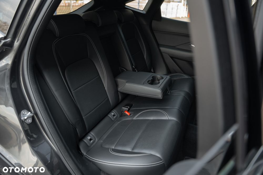 Jaguar E-Pace D200 AWD R-Dynamic SE - 36