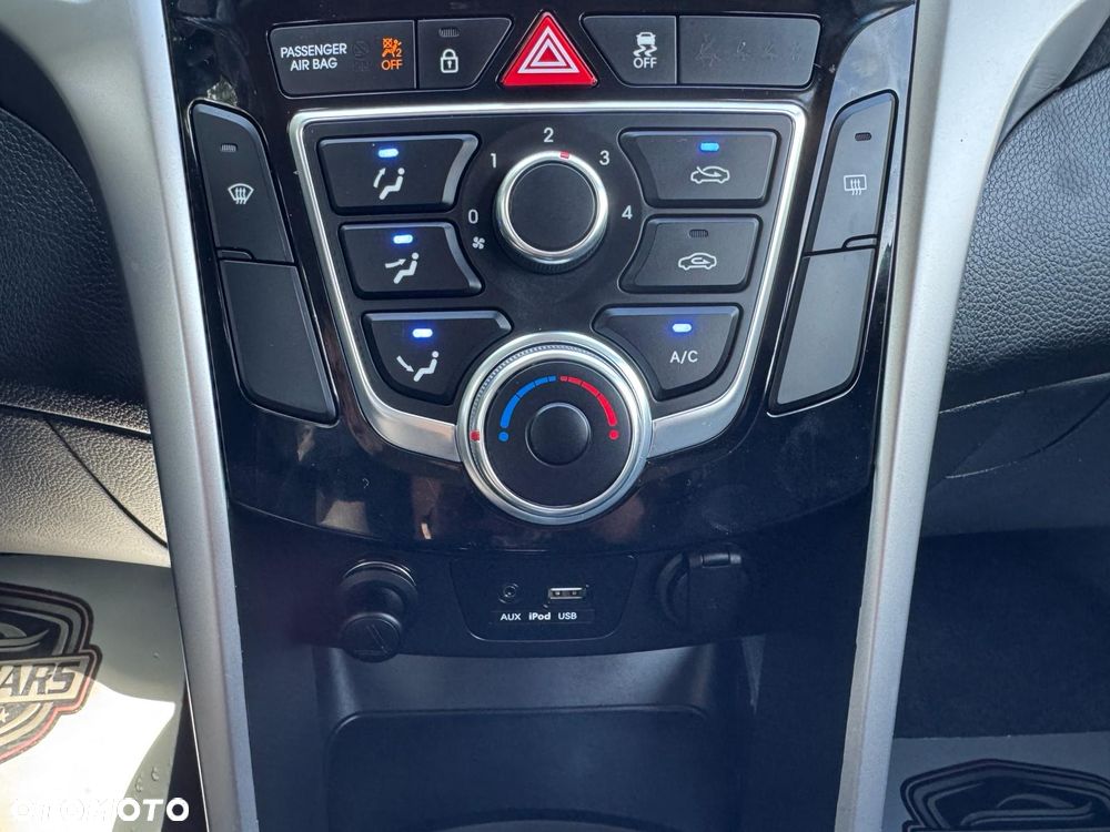 Hyundai i30 - 30
