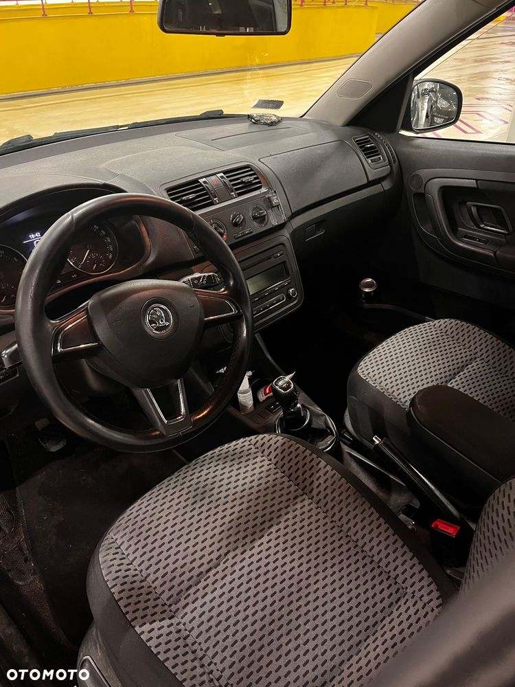 Skoda Roomster 1.4 16V Comfort - 11
