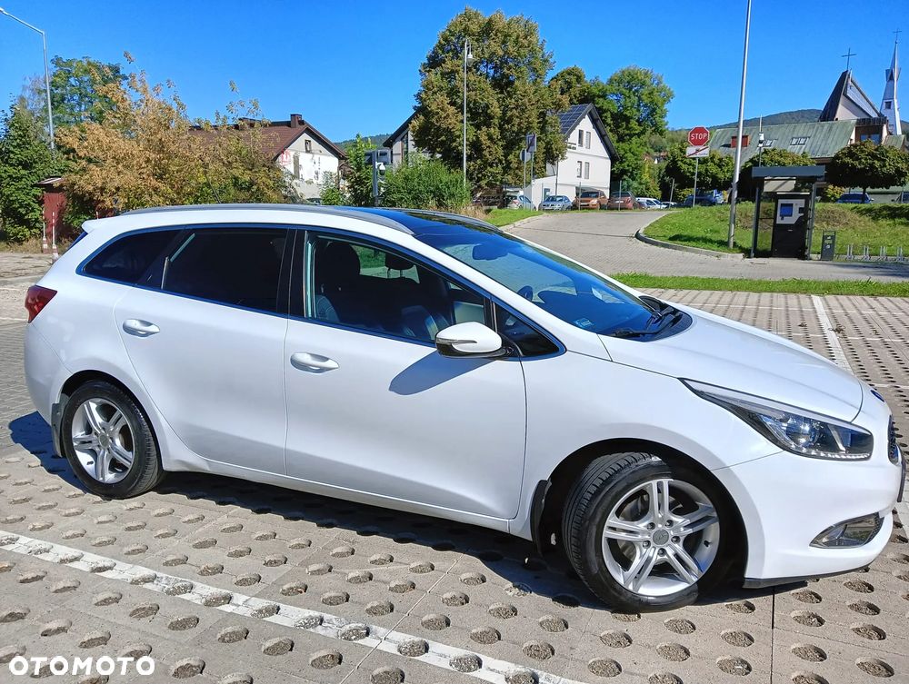 Kia Ceed 1.6 CRDi L - 10